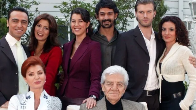 مسلسل نور ومهند الحلقة 121 مدبلجة